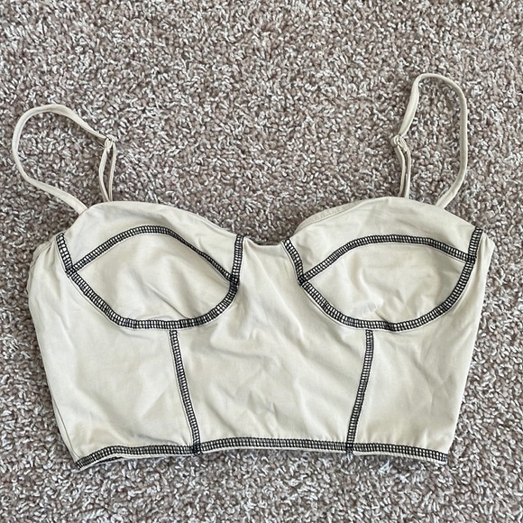 Princess Polly Crop Top - Picture 1 of 4